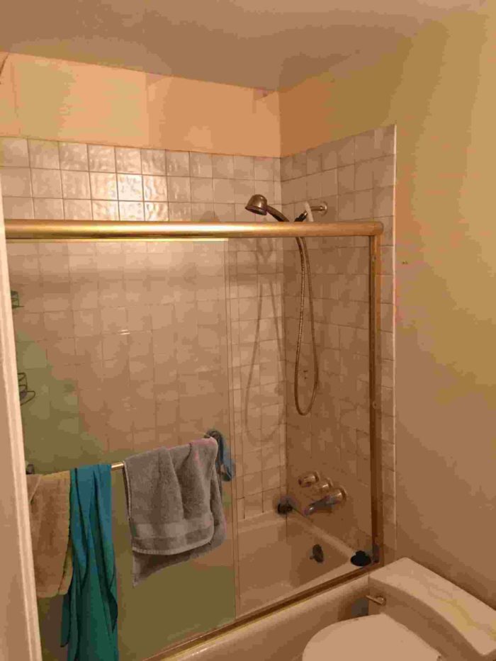 Concord-before-bathroom-remodel-service